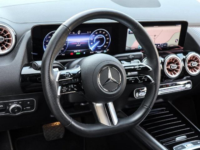 Mercedes-Benz EQA 300 4MATIC