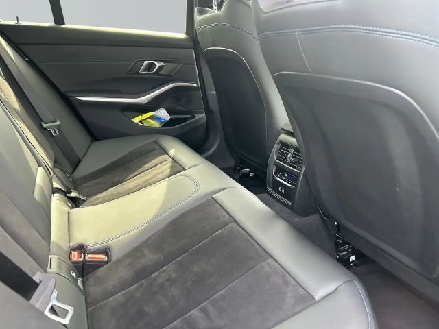 BMW 320 320d M-Sport Touring