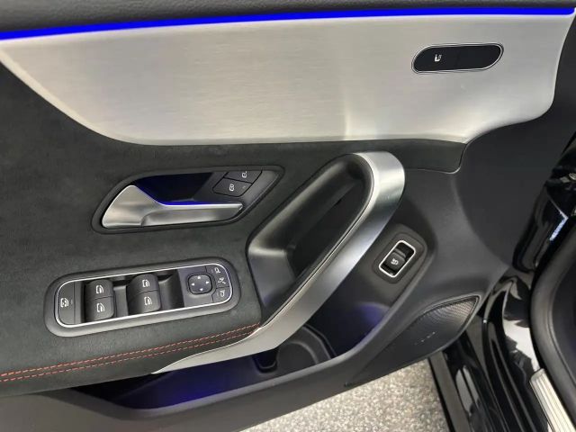 Mercedes-Benz CLA 180 CLA 180 d Shooting Brake