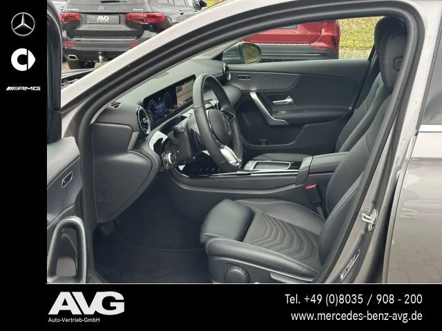 Mercedes-Benz A 200 Progressive