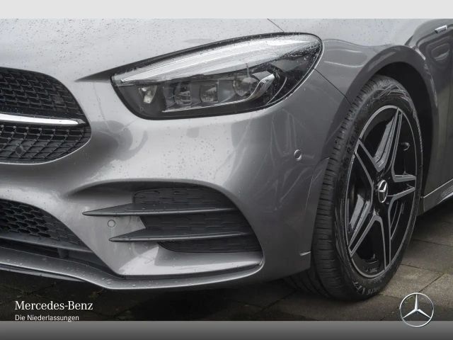 Mercedes-Benz B 180 AMG Line Sedan
