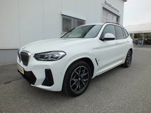 BMW X3 xDrive30e