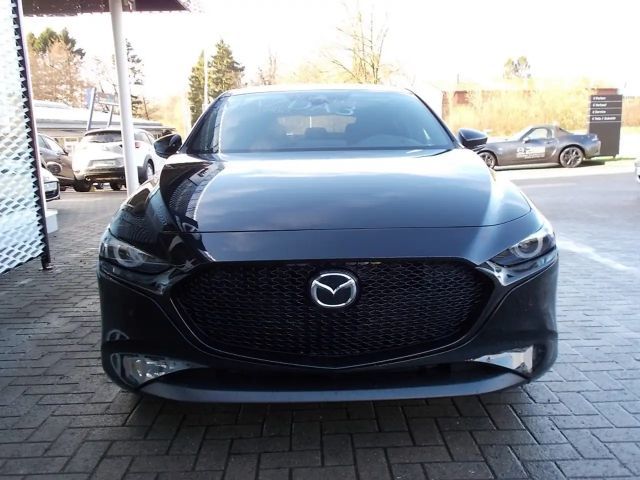 Mazda 3 Exclusive-line