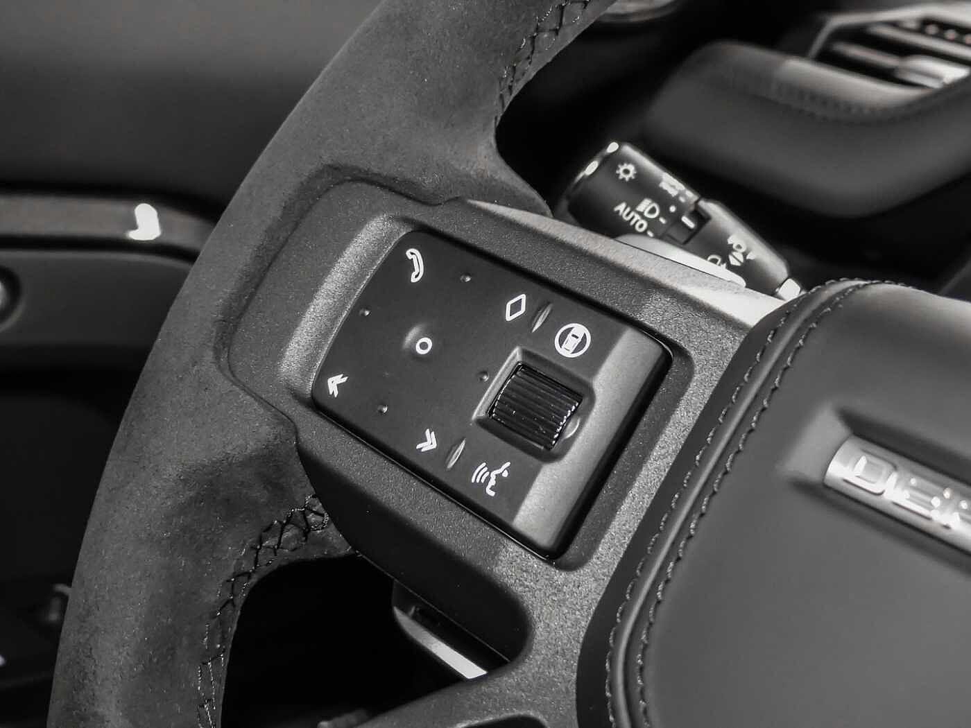 Land Rover Defender P500 X V8