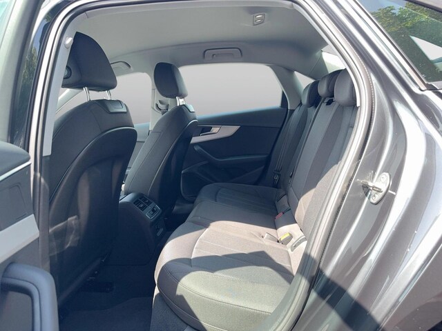 Audi A4 35 TFSI Sedan