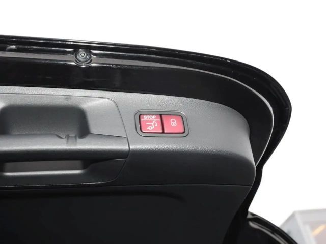 Mercedes-Benz GLA 180 AMG Line