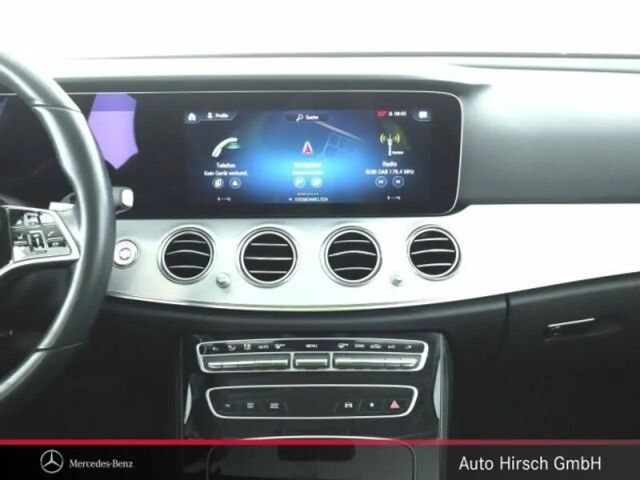 Mercedes-Benz E 220 AVANTGARDE E 220 d Estate