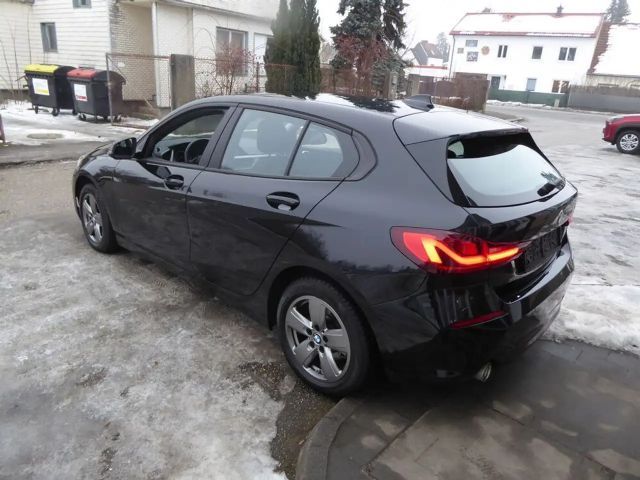 BMW 116 116d Sedan