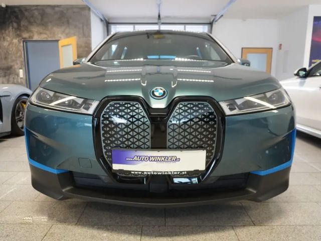 BMW iX xDrive40