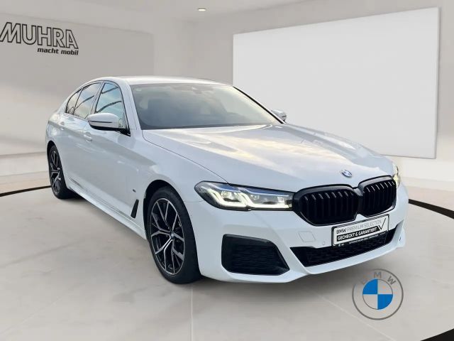 BMW 520 520d M-Sport Sedan