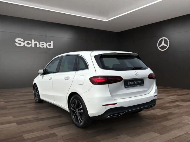 Mercedes-Benz B 200 B 200 d