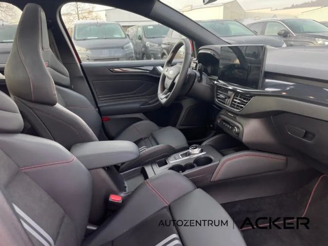 Ford Focus ST Line Wagon