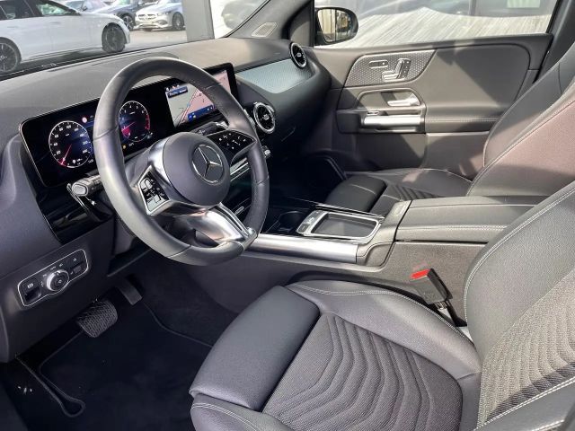 Mercedes-Benz B 180 Luxury Line