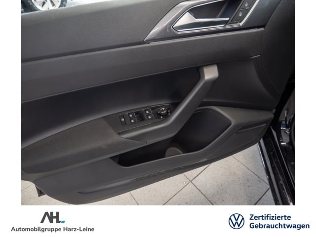 Volkswagen Polo TSI+ALU 15''+LED-MATRIX+EINPARKHILFE+KLIMA+APP CONNECT+SITZHEIZUNG