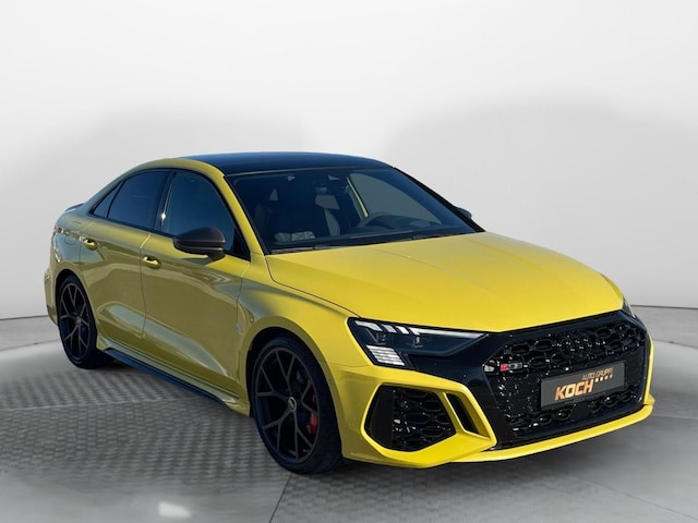 Audi RS3 Quattro S-Tronic Sedan