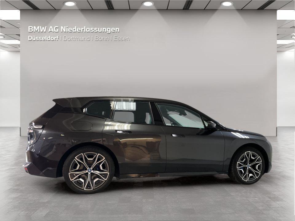 BMW iX xDrive40