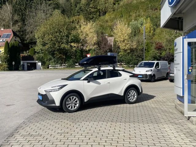 Toyota C-HR Active Hybride