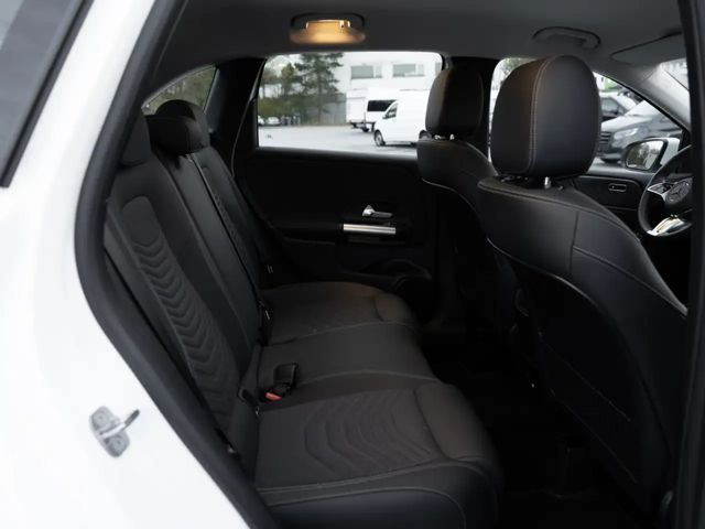 Mercedes-Benz B 180 Progressive