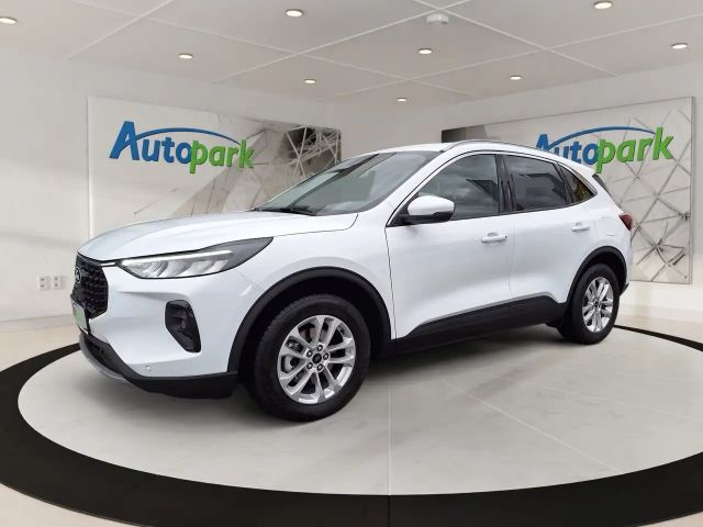 Ford Kuga AWD Hybrid Titanium