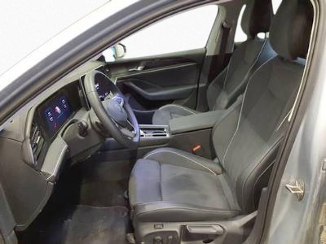 Volkswagen Passat 1.5 eTSI Business DSG Variant