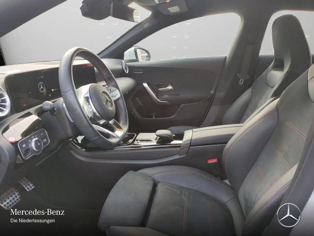 Mercedes-Benz CLA 250 CLA 250 e
