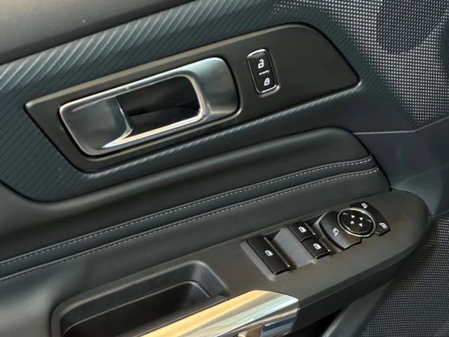 Ford Mustang Convertible GT 5.0 V8