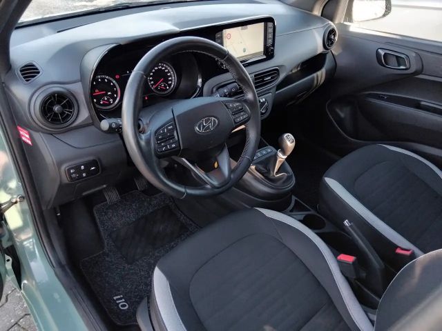 Hyundai i10 Connect