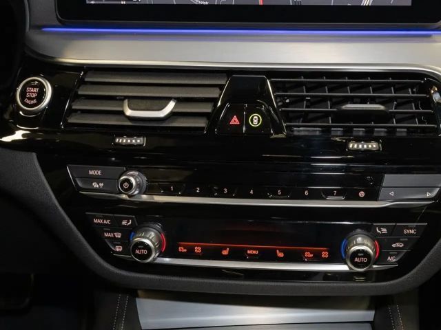 BMW 530 530d M-Sport Sedan xDrive