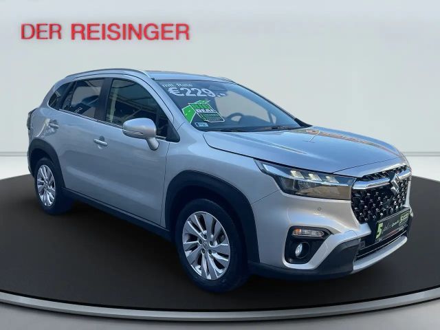 Suzuki S-Cross Shine
