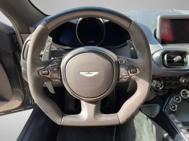 Aston Martin V8 V8