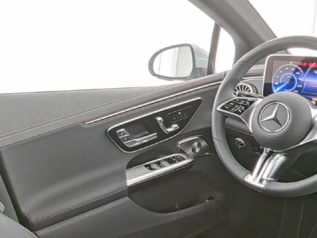 Mercedes-Benz EQE 350 Sedan