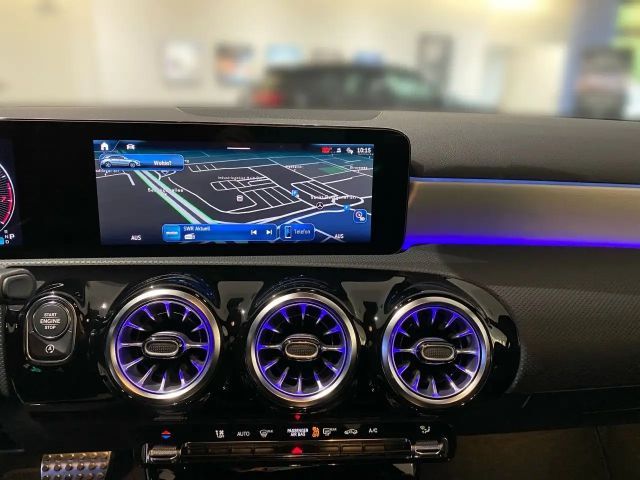 Mercedes-Benz A 200 AMG Line