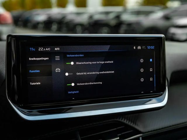 Peugeot 208 100 PK AT | Camera | Airco | Parkeers. v&a | Ca...