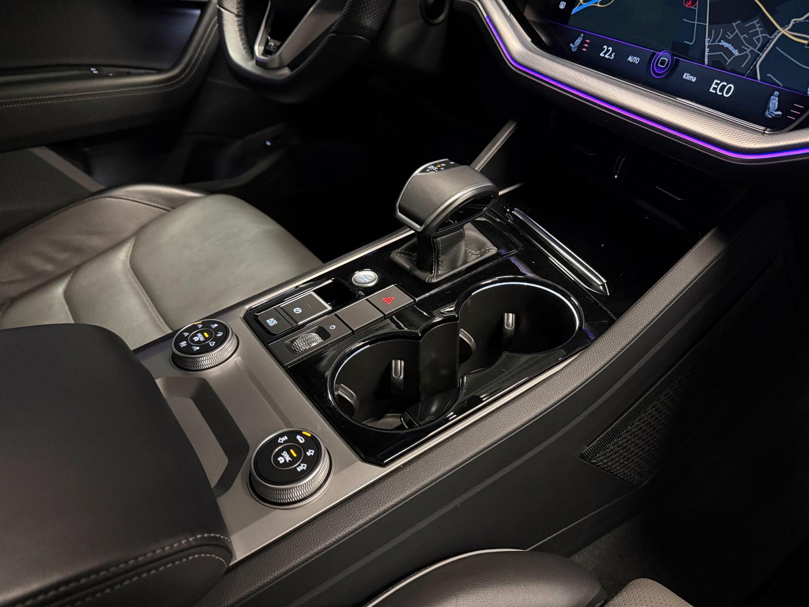 Volkswagen Touareg R-Line Style