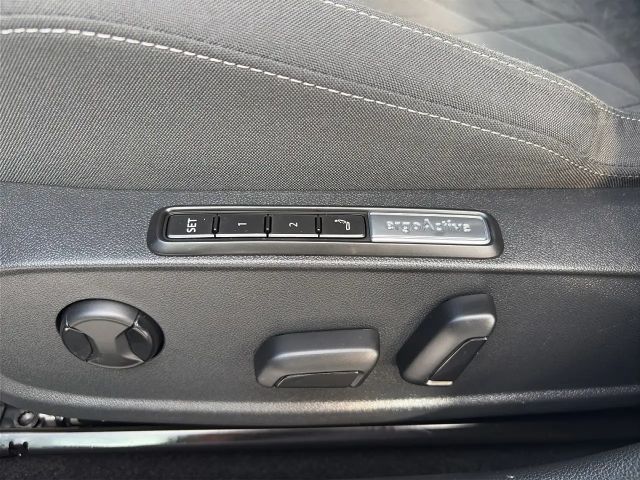 Volkswagen Golf DSG Style