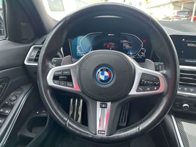 BMW 320 320e M-Sport Touring xDrive