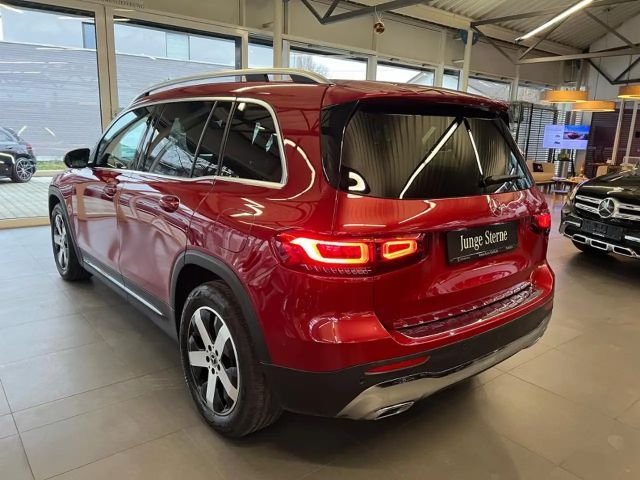 Mercedes-Benz GLB 200 4MATIC GLB 200 d