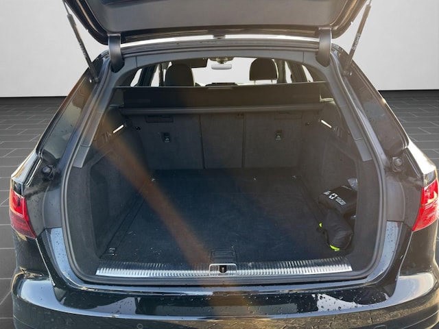 Audi A4 40 TFSI Avant Quattro S-Line S-Tronic