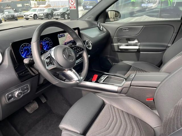 Mercedes-Benz EQA 300 4MATIC