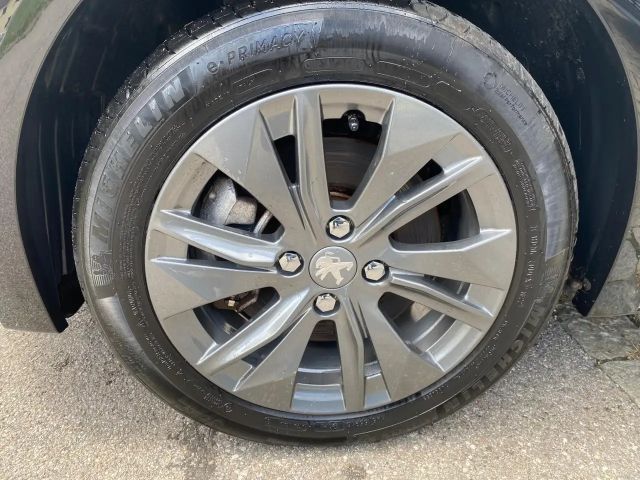 Peugeot E-208 Active Pack