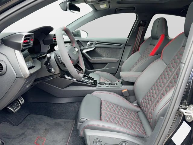 Audi RS3 Quattro S-Tronic Sedan