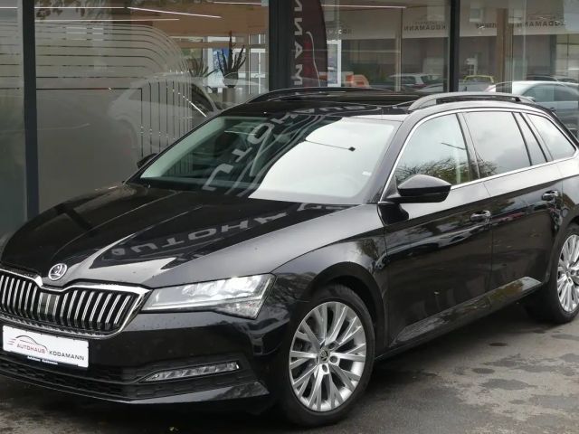 Skoda Superb *Memory Sitz*Vollleder*Panoramadach*AHK*