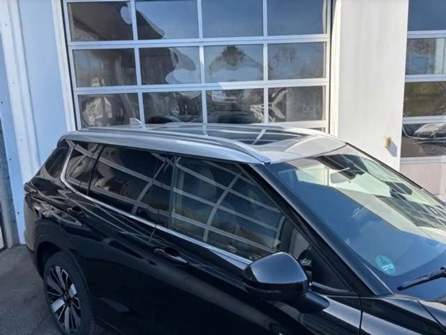 Mitsubishi Outlander 4WD PHEV