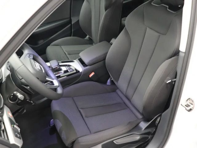 Audi A4 40 TFSI Avant S-Tronic