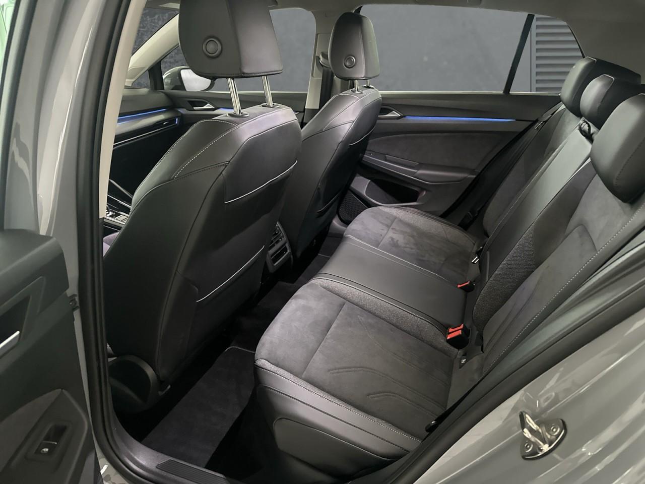 Volkswagen Golf 1.5 eTSI Golf VIII Style