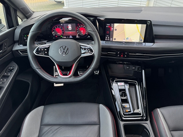 Volkswagen Golf 2.0 TSI DSG Golf VIII