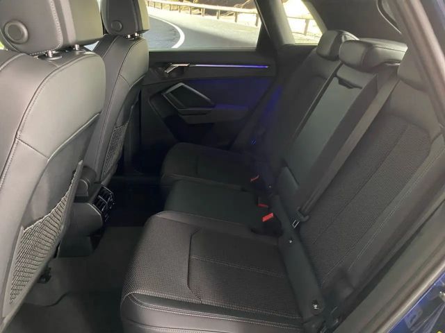 Audi Q3 35 TFSI Business S-Line