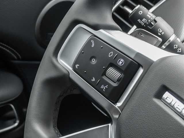 Land Rover Discovery D300 Dynamic SE