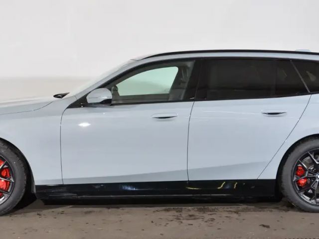 BMW i5 eDrive40