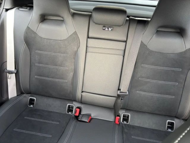 Mercedes-Benz A 200 Hatchback